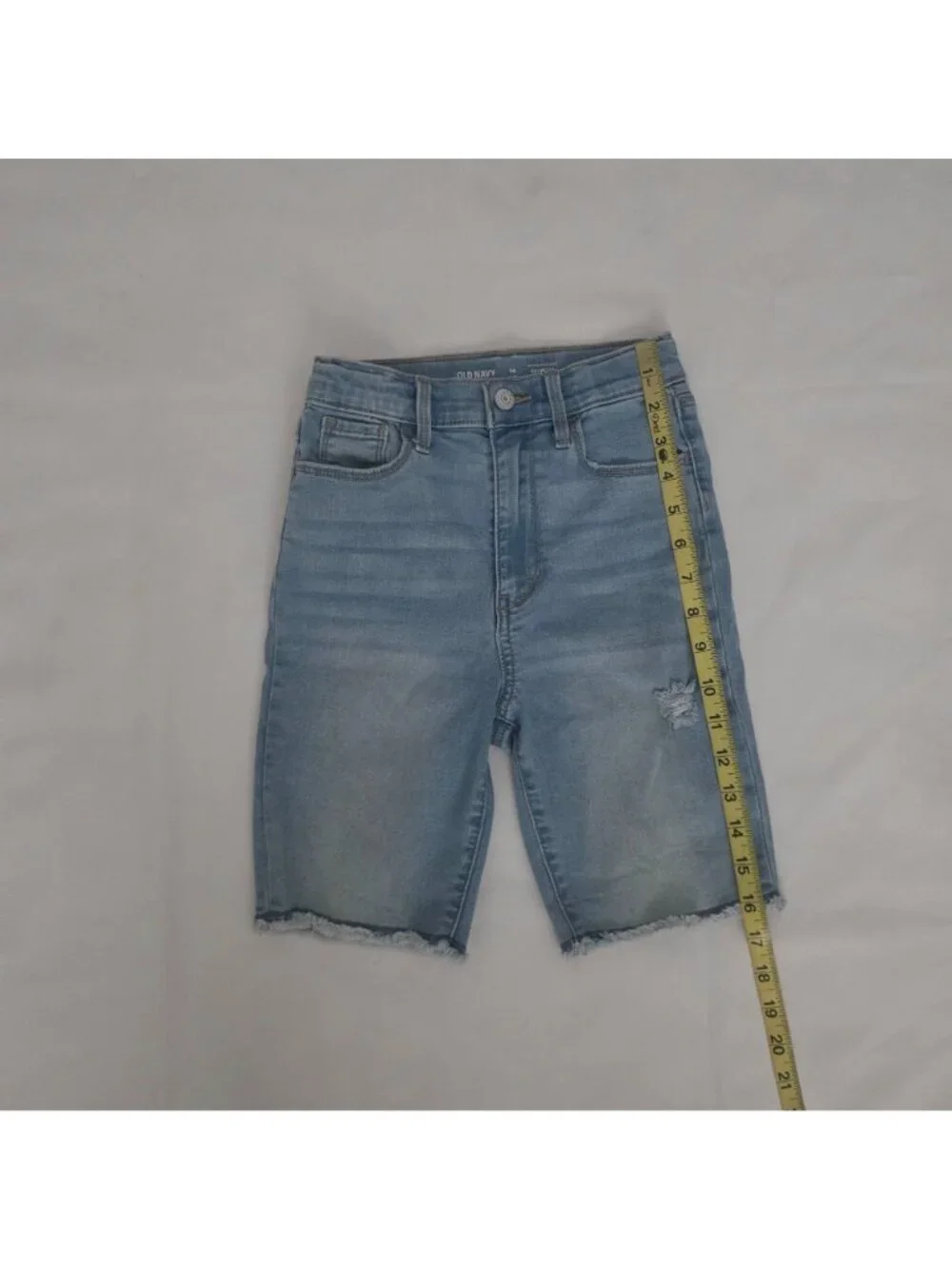 Old Navy 360° Stretch Extra High-Rise Rockstar Distressed Shorts Girls 14 Slim